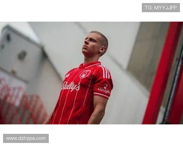 津琴科膝伤崩溃向阿贾克斯致歉